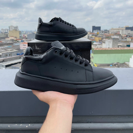 Alexander McQueen Preto