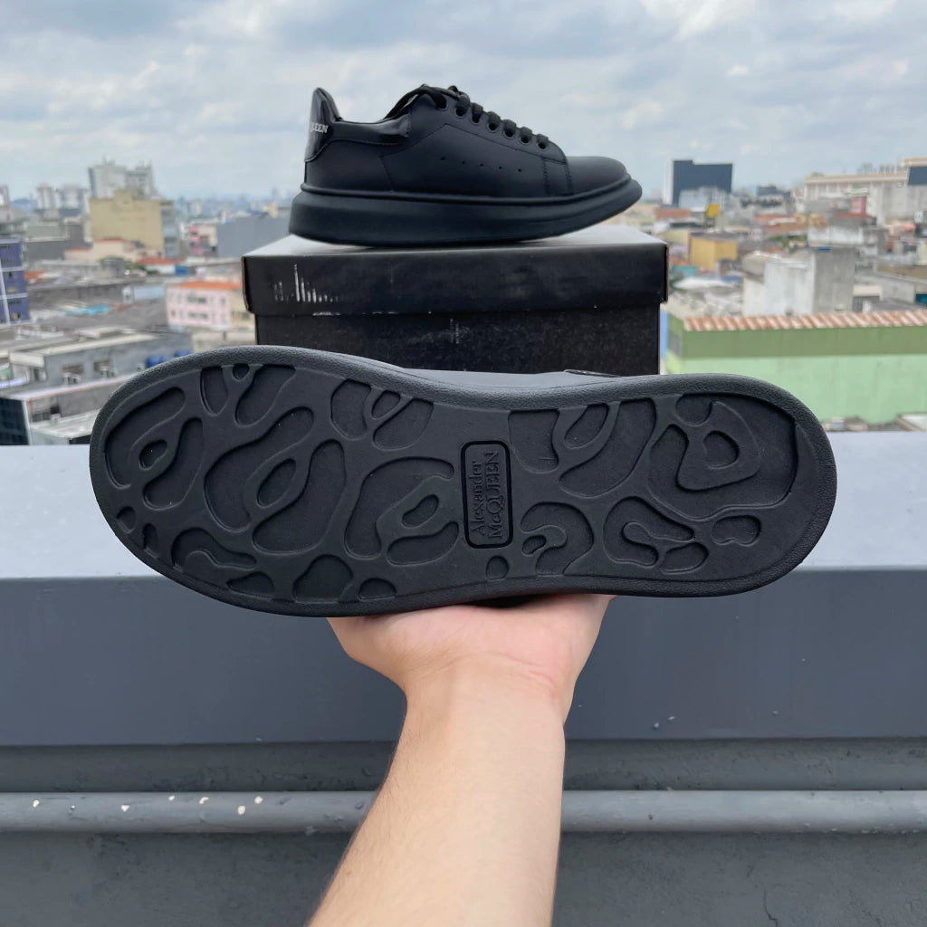 Alexander McQueen Preto