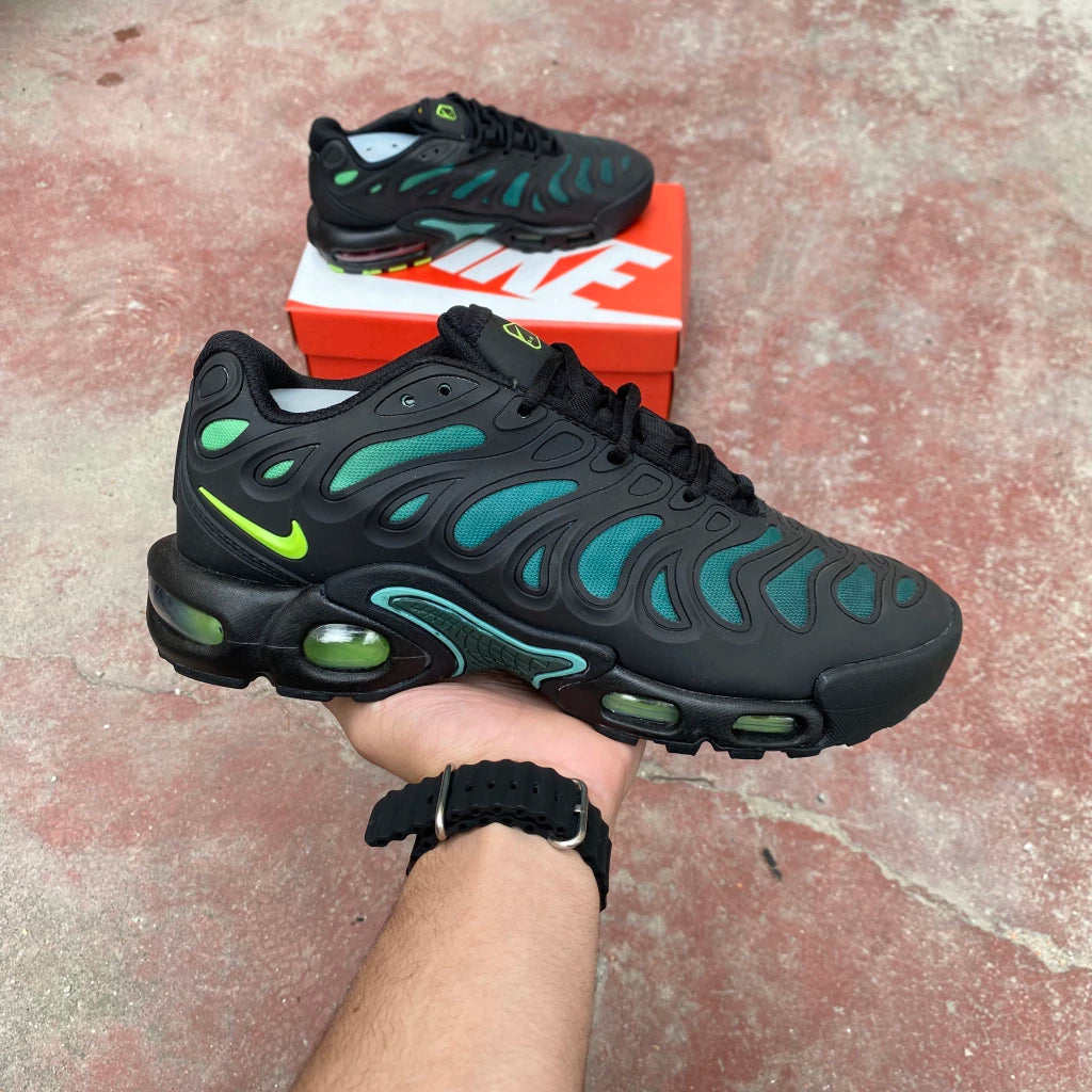 AIR MAX PLUS DRIFT “Black Green Strike"